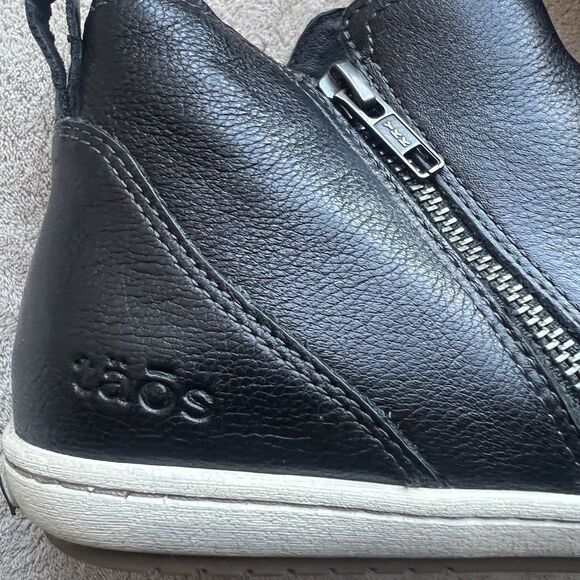 Taos Bootsie Black Leather Ankle Boot Women 8 High-Top Sneaker Zipper Athleisure - Picture 5 of 15